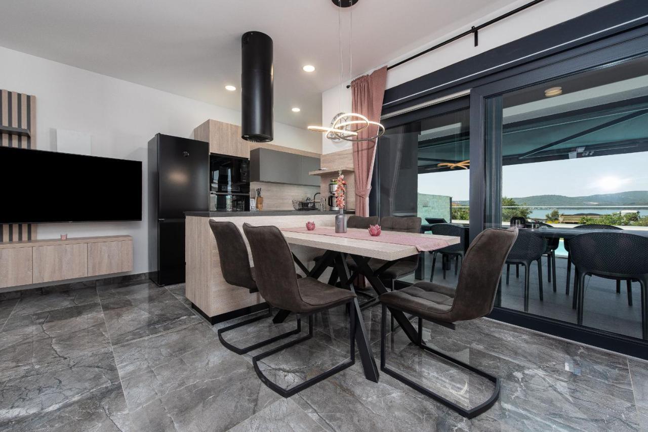 Villa Blue Sky 2 Zadarvillas ตูรันญ์ ภายนอก รูปภาพ