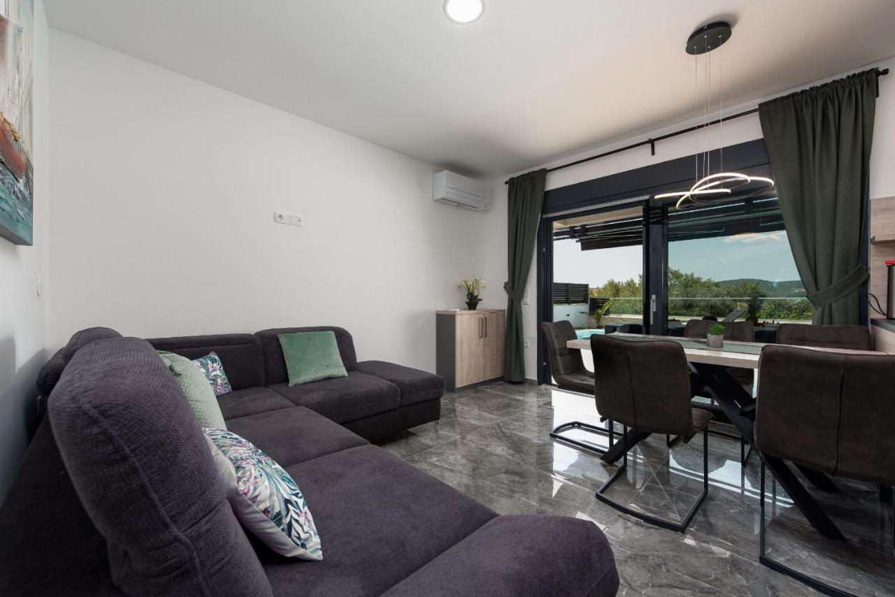 Villa Blue Sky 2 Zadarvillas ตูรันญ์ ภายนอก รูปภาพ