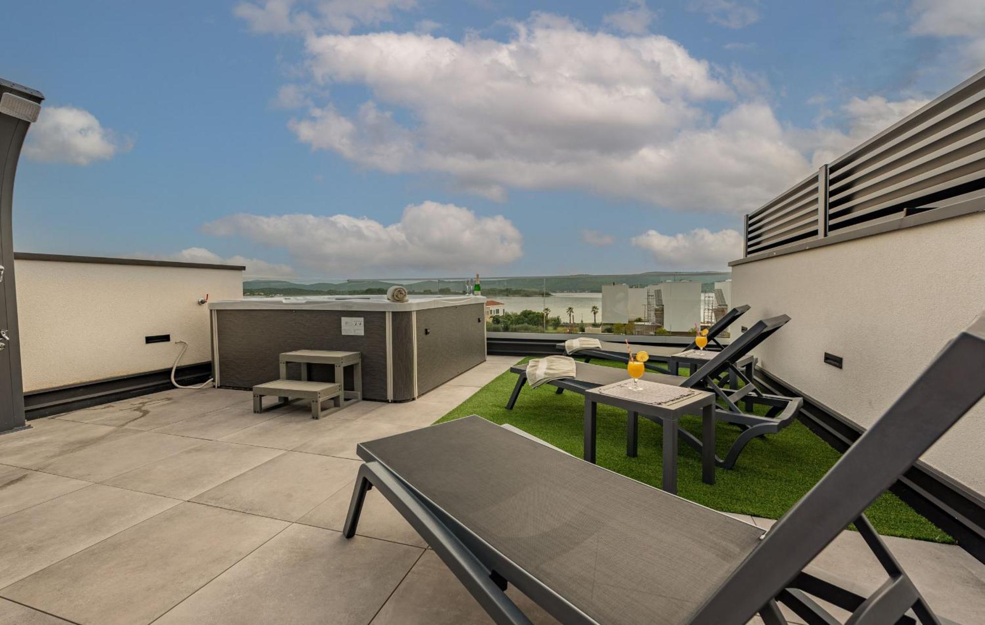 Villa Blue Sky 2 Zadarvillas ตูรันญ์ ภายนอก รูปภาพ